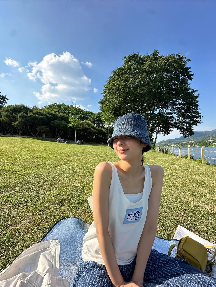 jisupics's tweet image. #LIA lia_loves___ instagram update