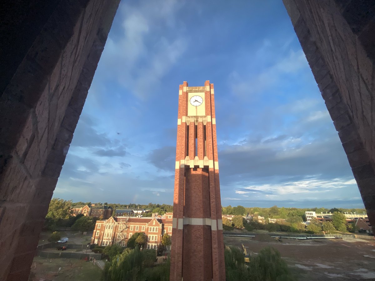 PalmeriJoAnn's tweet image. View from the Duane H. D. Roller Reading Room this morning (5th Floor Special Research Collections @OU_Libraries) #OUskywatch #LibrariesFromTheOutside