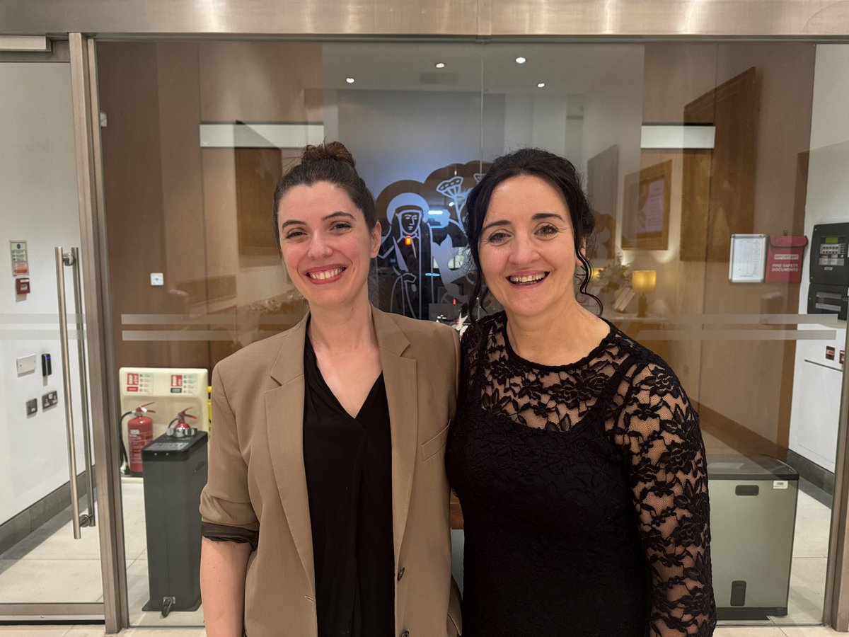 MeshCampaign's tweet image. 🏆A great evening at the Royal Society of Medicine to receive the HealthSense Award 2025 for exposing flaws in scientific #mesh studies &amp;amp; turning our findings into plain English #patientsafety @KathSansom @RuthMacLeod20