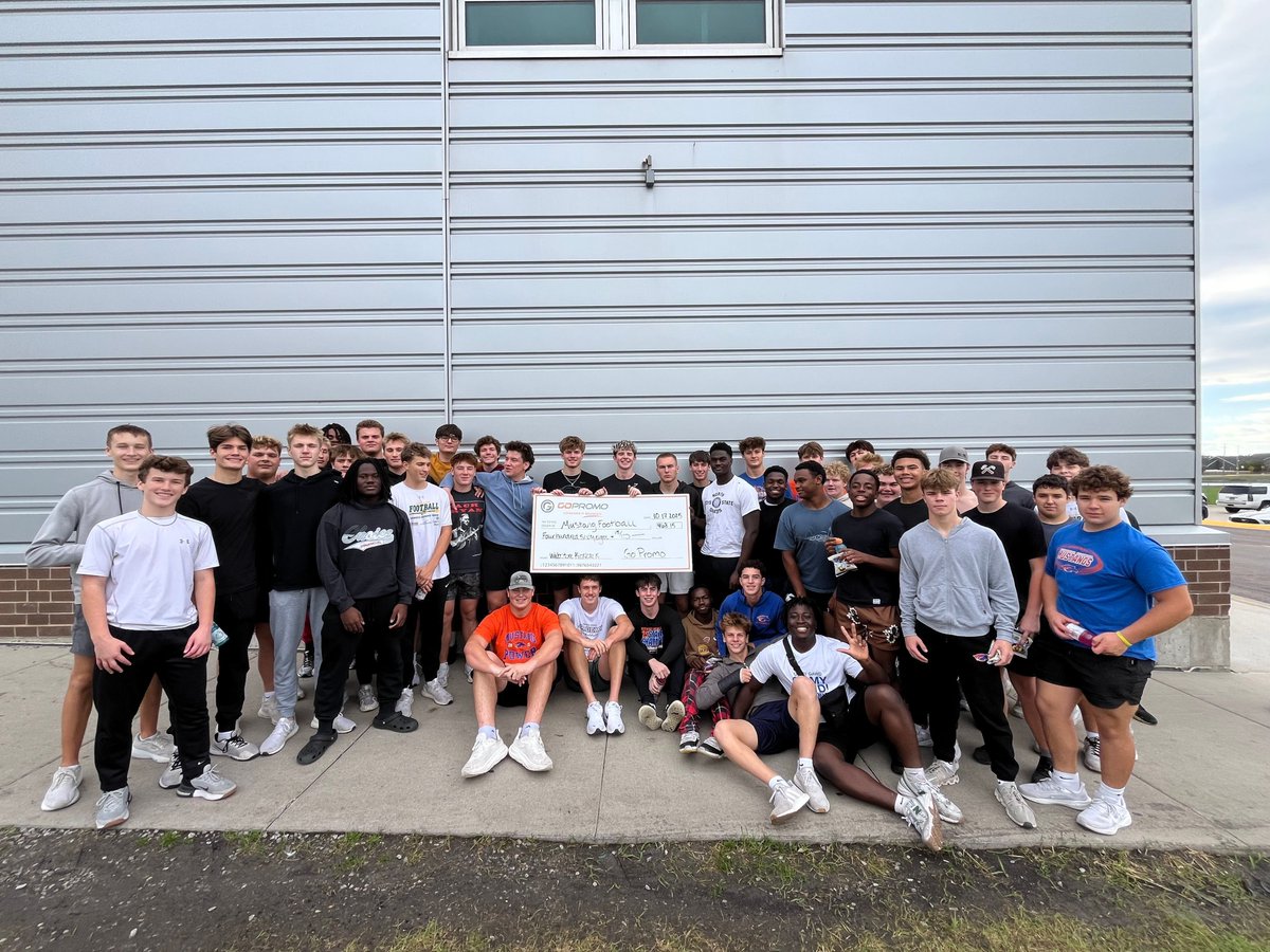Sheyenne High School football fans hit the stands this season with new gear thanks to a fanwear pop-up store! Go Promo was happy to donate 10% of the store’s sales back to the Mustang football program. 🏈 Huge thanks to everyone who ordered!

#SheyenneMustangs #MustangPride