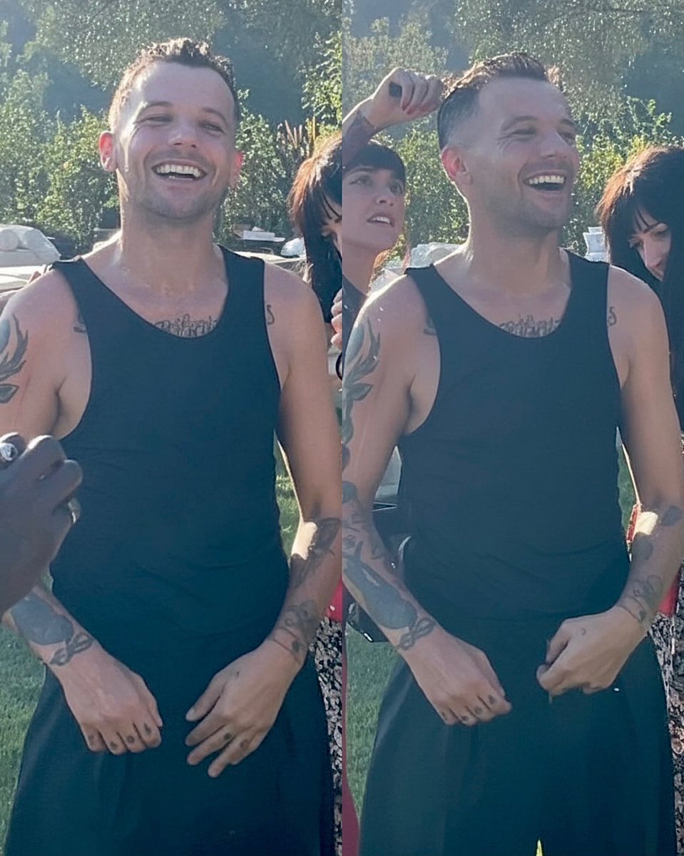 louisbeauty_28's tweet image. IM ON MY KNEES PLEASE