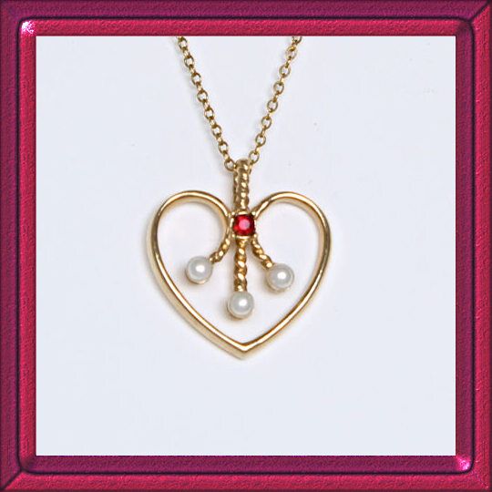 FlotsamMich's tweet image. Demure Heart Pendant with Red Stone and 3 Pearls
#vintage #necklace #demure #pendant #heart #love #giftforgirlfriend #giftfordaughter #birthdaygift #etsyvintage buff.ly/pvH5G0K