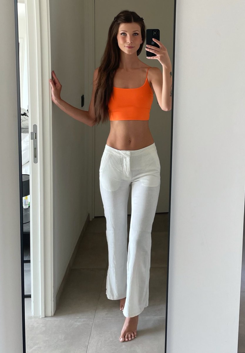 ivynashed's tweet image. is orange too much? 🫢