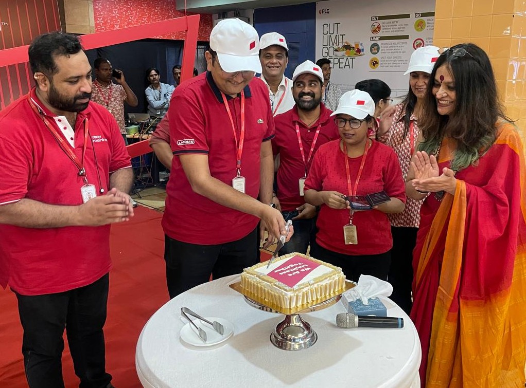 vrindapisharody's tweet image. Today was one of those moments again — a red-letter day as we unveiled @tech_mahindra&apos;s refreshed brand identity

The addition to the logo - the red lozenge (yes, that&apos;s what it&apos;s called!) is symbolic of the energy that so defines TechM 😊

Continue to be proud to say #IamTechM