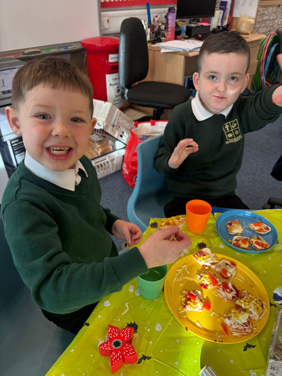 Some pizza making (and tasting) fun in the Superhero Room today.  🍕😋