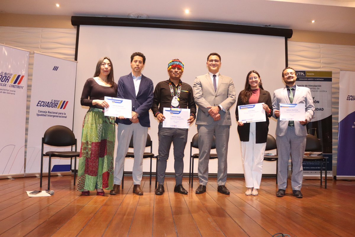 CNIPN_ECUADOR's tweet photo. 🟡🔵🔴 El Mgs. @KawarSaant, Secretario Técnico del #CNIPN, participó como ponente en las Segundas Jornadas “Violencia y Derechos de Niñas, Niños y Adolescentes”. 

Destacó la importancia de prevenir la violencia desde el enfoque de los pueblos y nacionalidades. 🌿👧🏽🧒🏽 https://t.co/3Y3IFma1ey