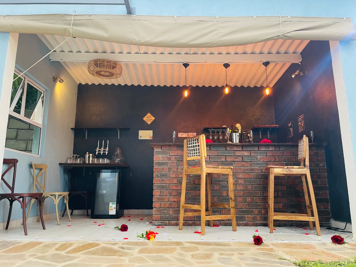 BaobabHolidays's tweet image. Fly into Lusaka, Zambia and have a feel of the city. From there, our excellent ground transfer service will then take you to Kariba where fun awaits.Camping, game drives, beach dinners &amp;amp; houseboats are all part of your holiday menu. #spoiltforchoice.#Unforgetablememories