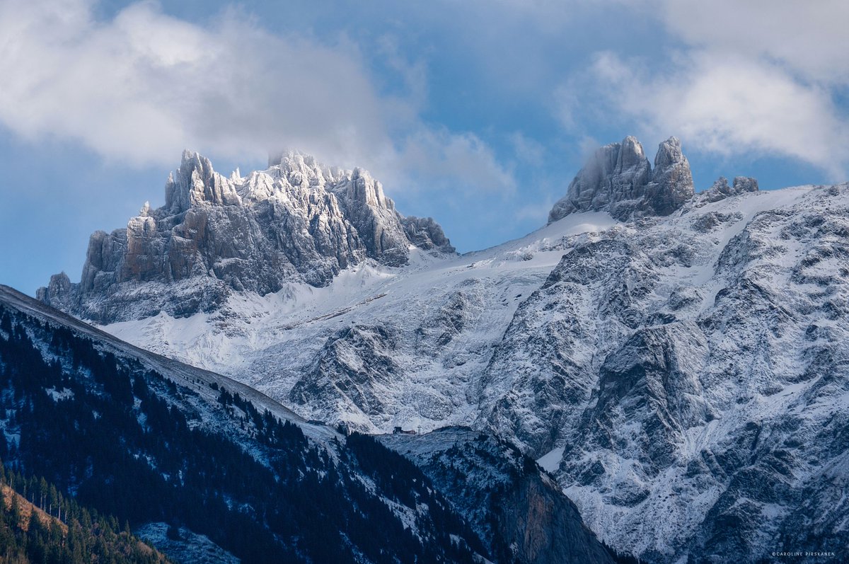 Autumn meets winter  🍂❄️ Engelberg 🇨🇭

#Engelberg #carolinepirskanen #Switzerland