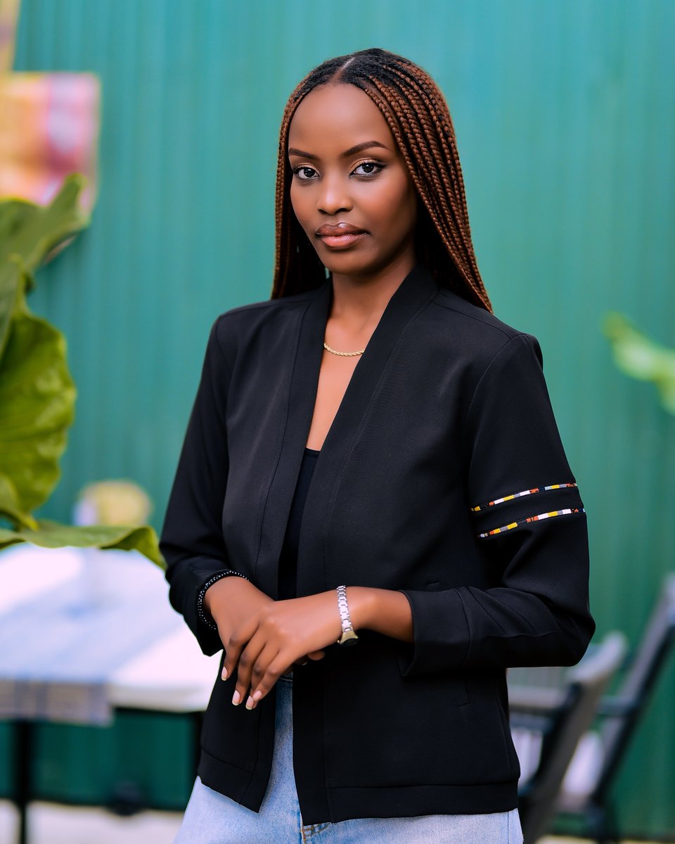 __FandY's tweet photo. Light on weight, heavy on intentions
#FandY
#MadelnRwanda 
#FashionThatFeelsRight #QualityInEveryThread 
#lightjacket https://t.co/uW7Ikj6H9g