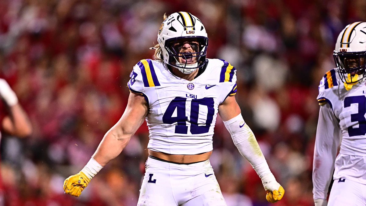 LSU star linebacker Whit Weeks (ankle) will miss tomorrow's game against  No. 3 Texas A&M, sources tell @CBSSports. On a positive note, it's  considered likely that Weeks will be back for the