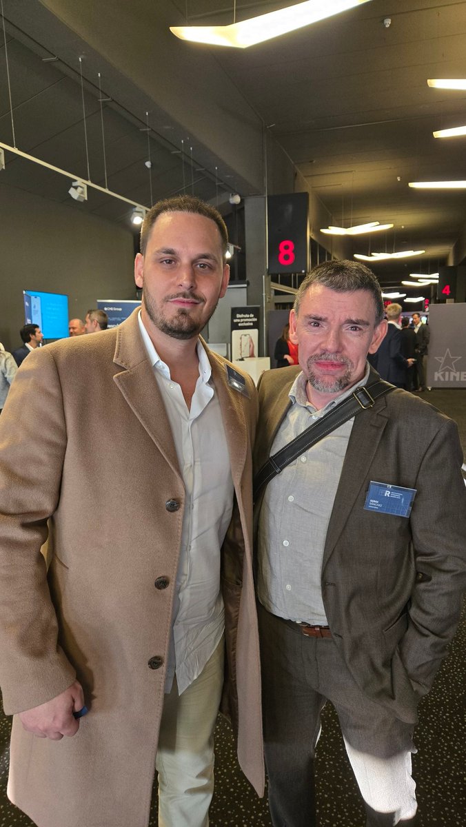 sersansistemas's tweet image. 📍 Hoy estamos en los #PremiosRankiaB2B de @Rankia
En la foto, dos de los tres finalistas a Mejor Trader Auditado del Año 👉 @SergiSersan y @edu_trades 👏
Una gran jornada para celebrar el talento y la transparencia en el trading.
#Trading #AlgorithmicTrading #RankiaB2B…