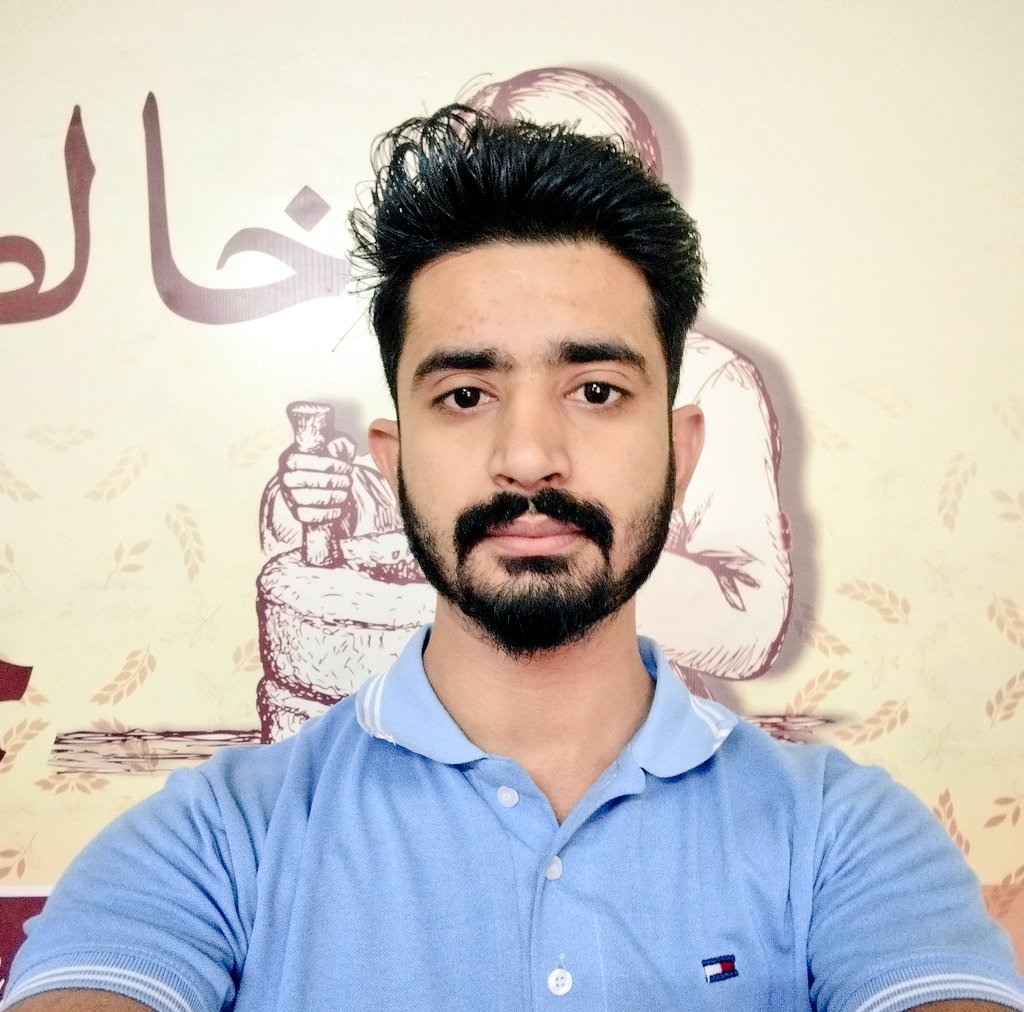 Aaj ka lamha bahut achcha hai