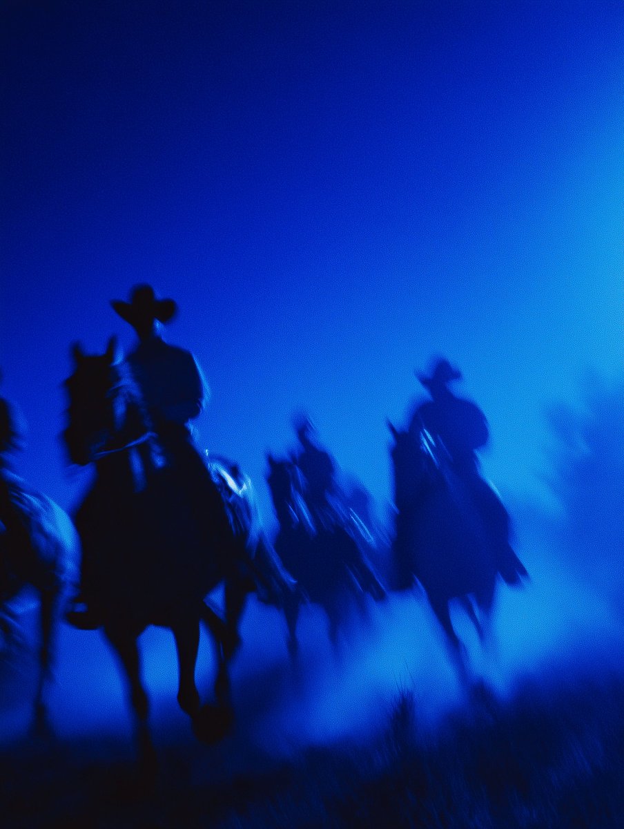 iamnotsrc's tweet image. Indigo blue breeze