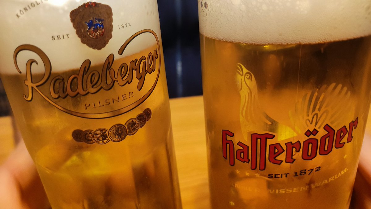 ThisIsLikeSo's tweet image. Team Radeberger oder Hasseröder 😂