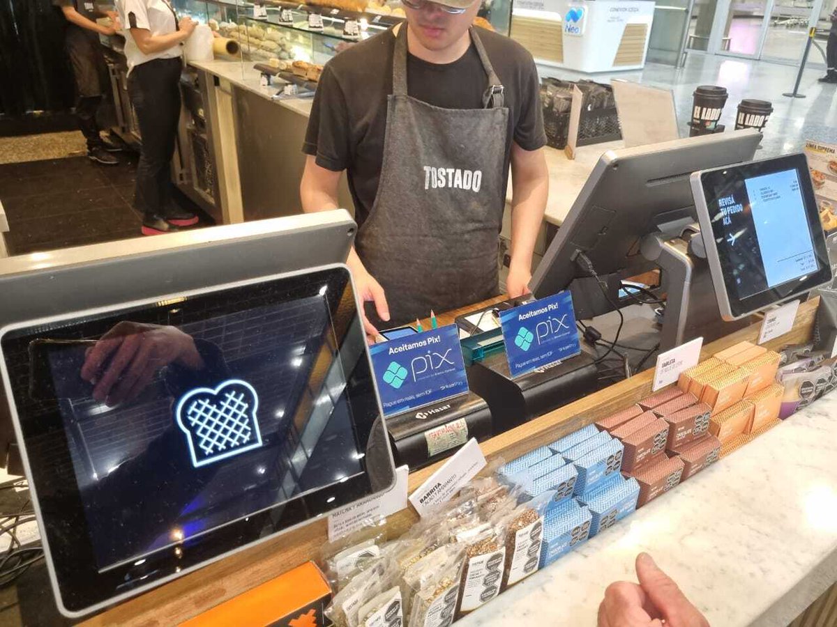 Nico ₿⚡️丰🧉🇦🇷 🤙💜 (@bourbonni) on Twitter photo Se van poblando los aeropuertos con Pix de <a href="/kamipay_io/">kamiPay</a> Se van poblando los aeropuertos con Pix de <a href="/kamipay_io/">kamiPay</a>