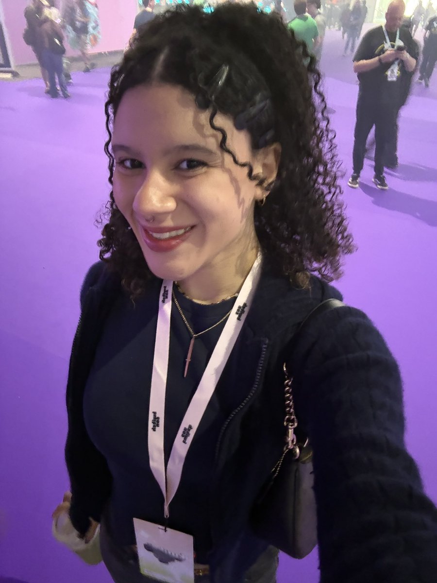 OnyxiLive's tweet image. i miss twitchcon already :,)

i had such an amazing time in san diego because of my incredible friends, boyfriend, and everyone else i met !

being surrounded by so many people with the same passions as me always makes me so motivated and excited for the future 💜