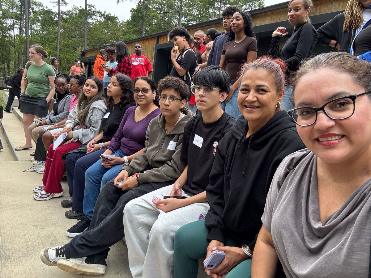 The Case Management Team changes lives classy.org/fundraiser/672…