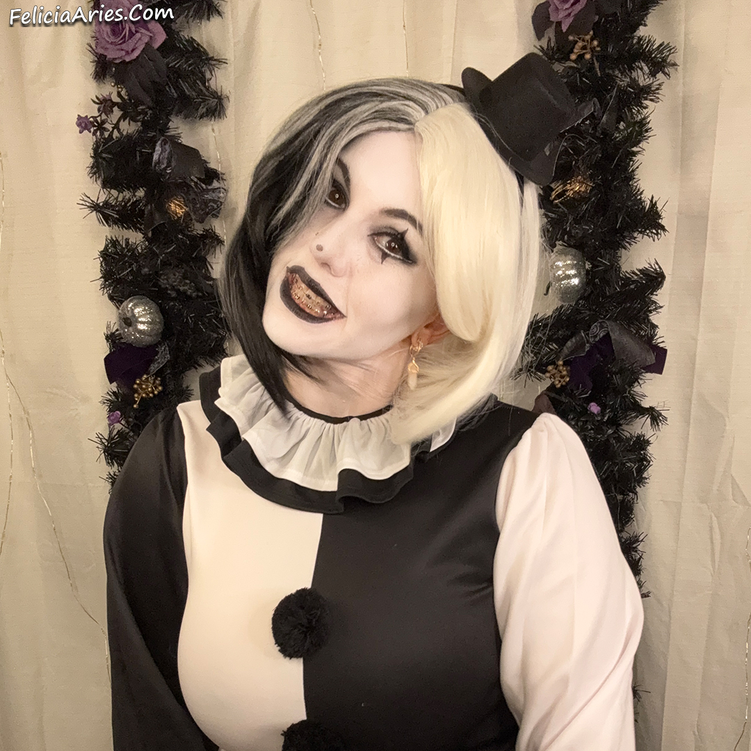 FeliciaAries's tweet image. That look she gives you when you say no.... 

#terrifier #terrifiercosplay #arttheclown #horrorcosplay