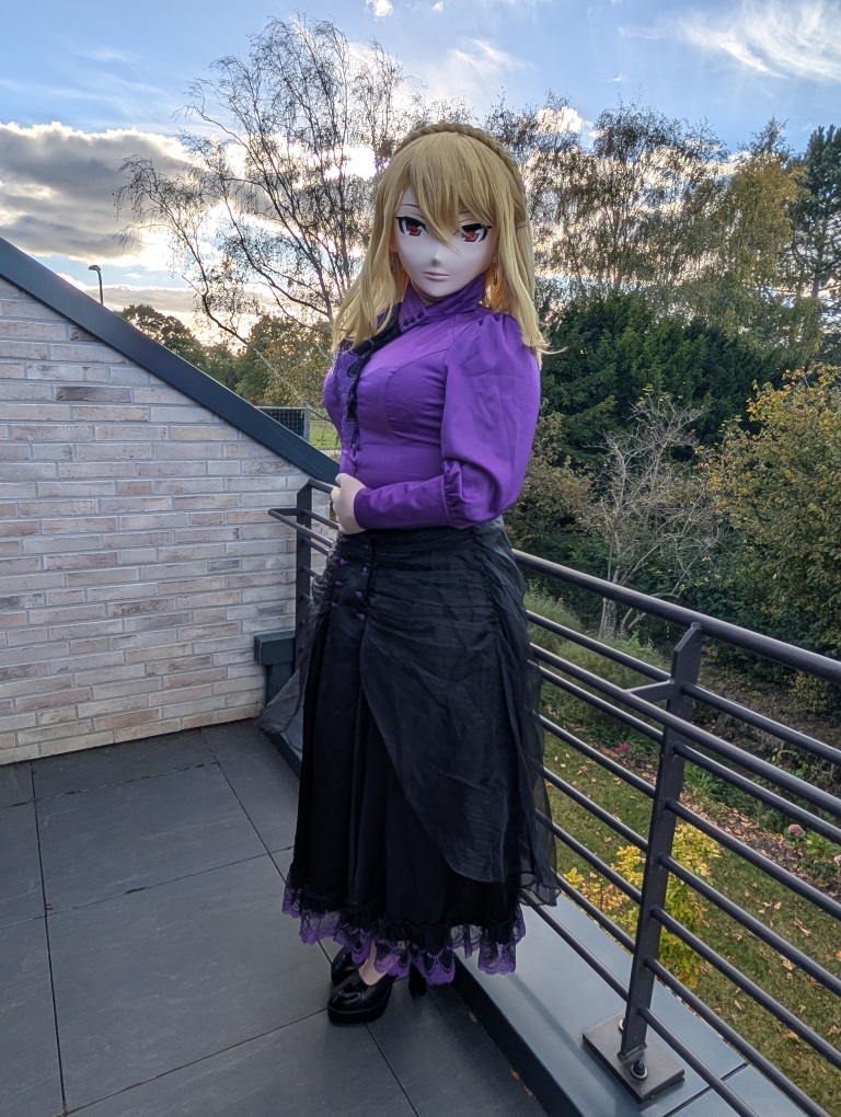 Such a nice evening, isn't it?
📸 <a href="/Qyubikigu/">Qyubi Kigu</a> 
#kigurumi #着ぐるみ #AzurLane