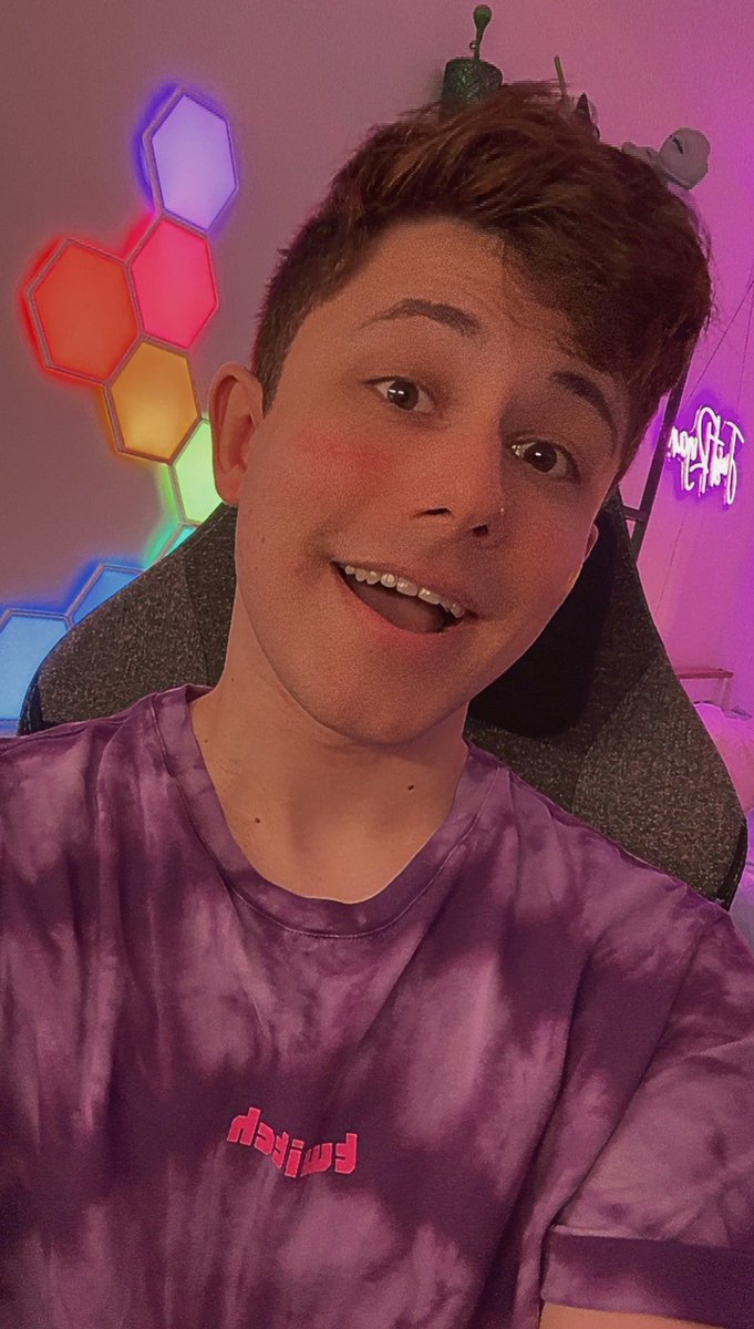 Variety streaming today! 🥰

Twitch.tv/justryan - <a href="/TwitchUKI/">Twitch UK & Ireland</a> <a href="/Twitch/">Twitch</a> 💜