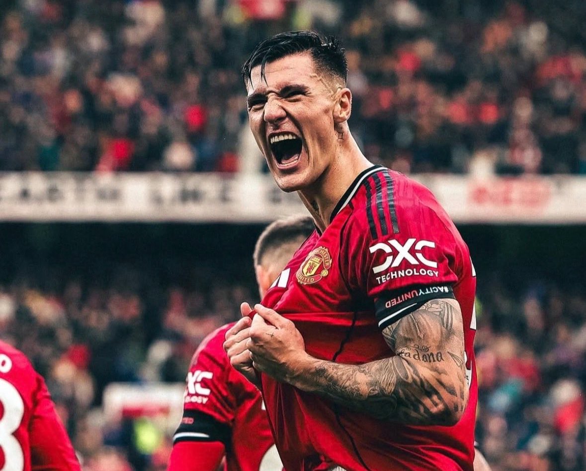 FabrizioRomano's tweet image. 🚨 Benjamin Šeško: “Your world changes when you move at Man United, this is something I love!”.
“Obviously there is pressure, but pressure is something I take as a privilege... It's good, it gives you a push”, told Sky Sports.
