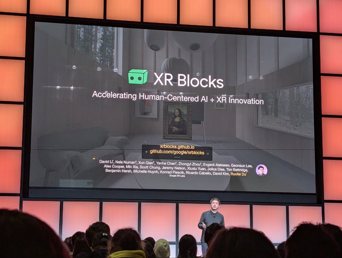 DuRuofei's tweet photo. Get a #GalaxyXR today and check out our #XRBlocks SDK —- bringing #AI + #XR R&amp;D to Chrome across #AndroidXR and desktops: https://t.co/siv4Xc6xDN https://t.co/FfehJXtg15