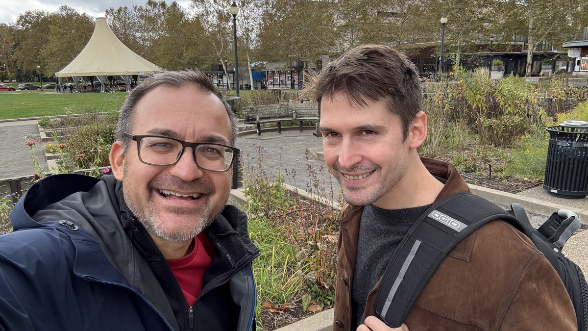 CSProfKGD's tweet image. Had a fantastic lunch with @AljosaOsep!