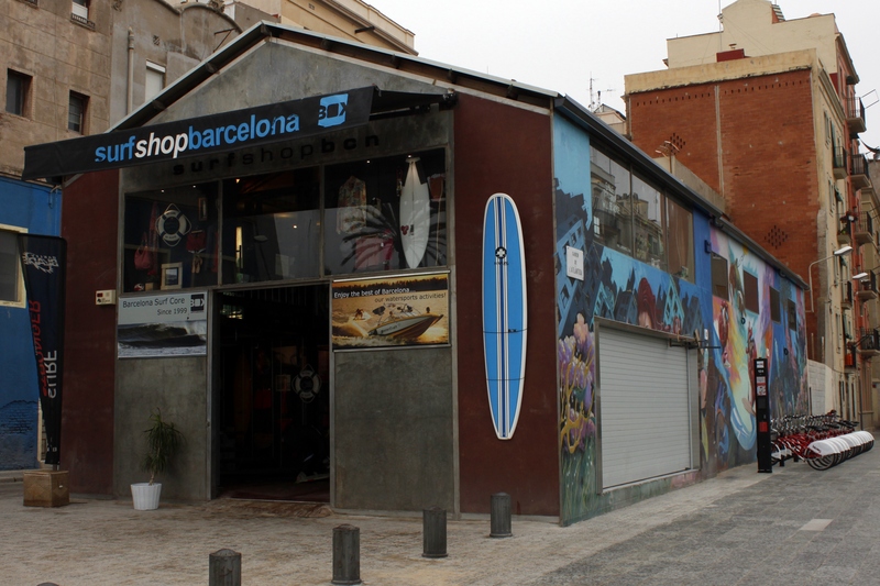 shano_mag's tweet image. Barceloneta in autumn — when the crowds fade and the sunsets turn soft and gold. 🌅✨
The best season to fall in love with Barcelona all over again.
#Barcelona #AutumnInSpain #BarcelonetaBeach #photooftheday #travel #wanderlust