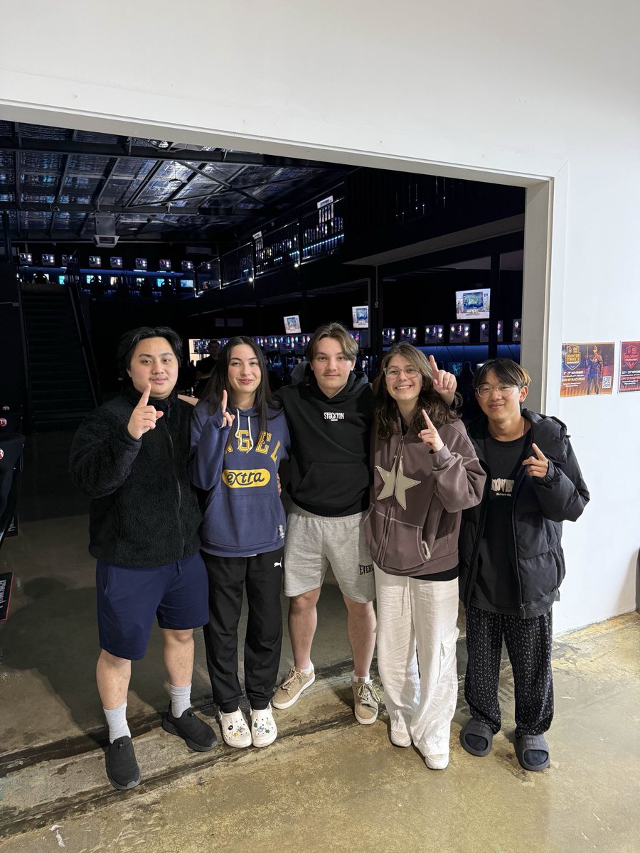 2x lan winner at gg gaming lounge I can now afford a new mousepad taking recommendations LOL