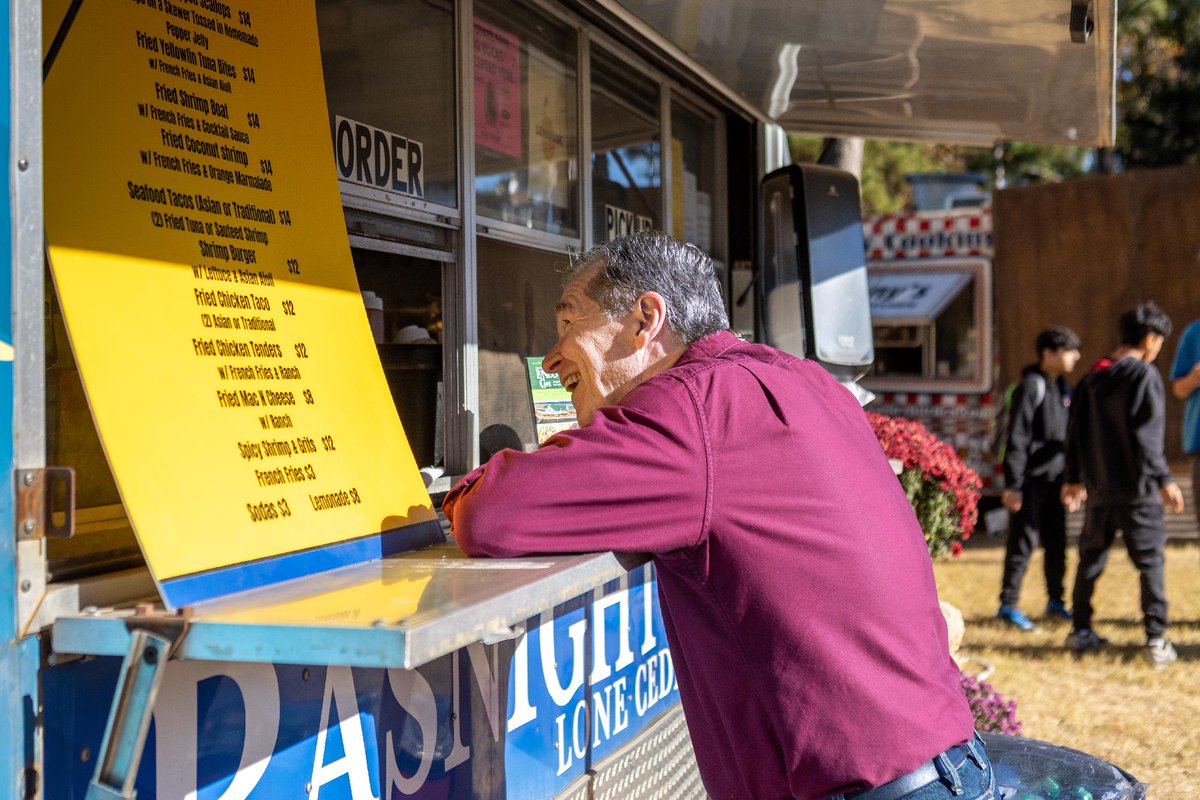 RoyCooperNC's tweet image. Perfect weather for the NC State Fair.