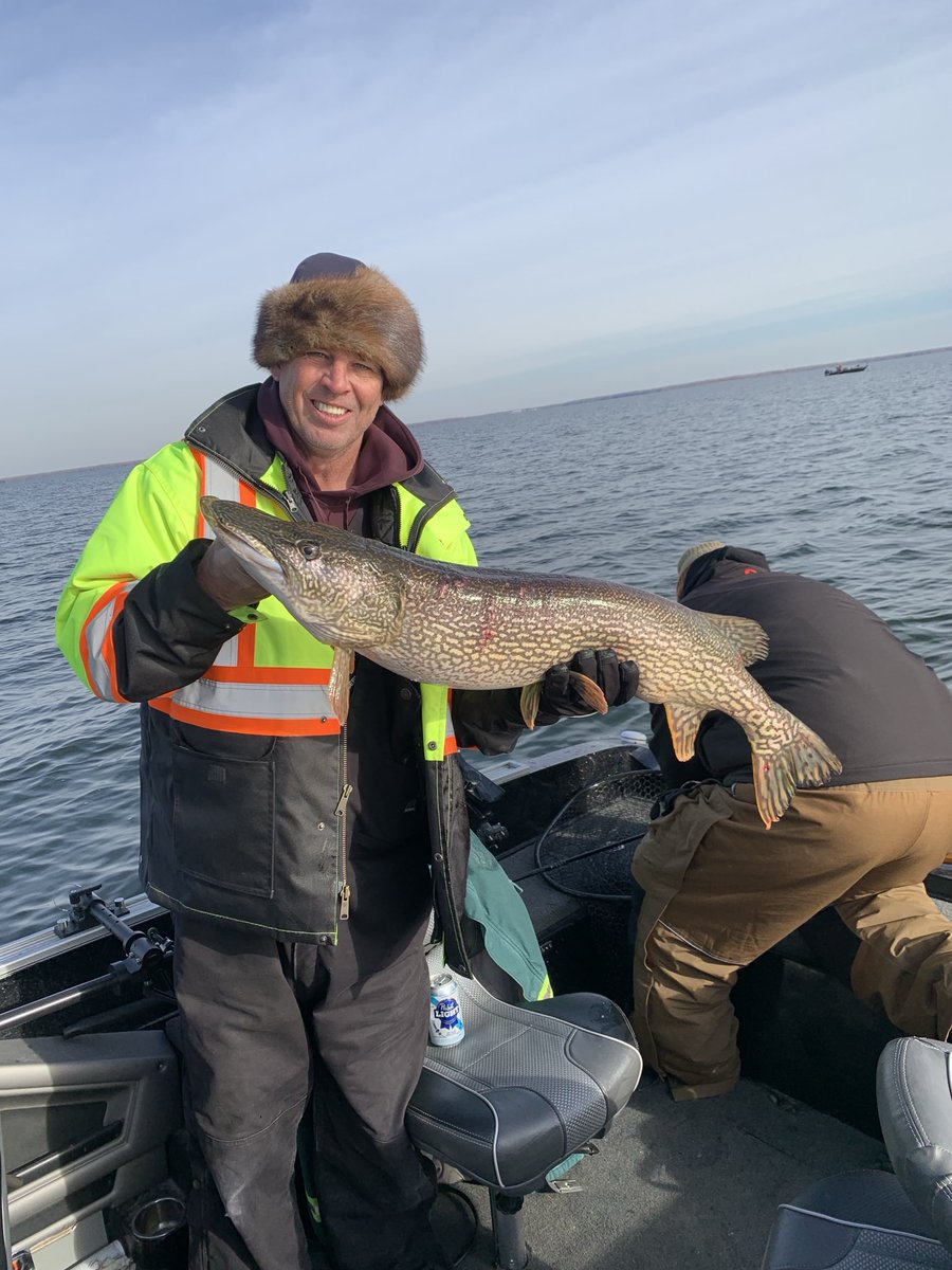 MattBarnaby3636's tweet image. Not a virgin anymore... #Cityboy #Sask