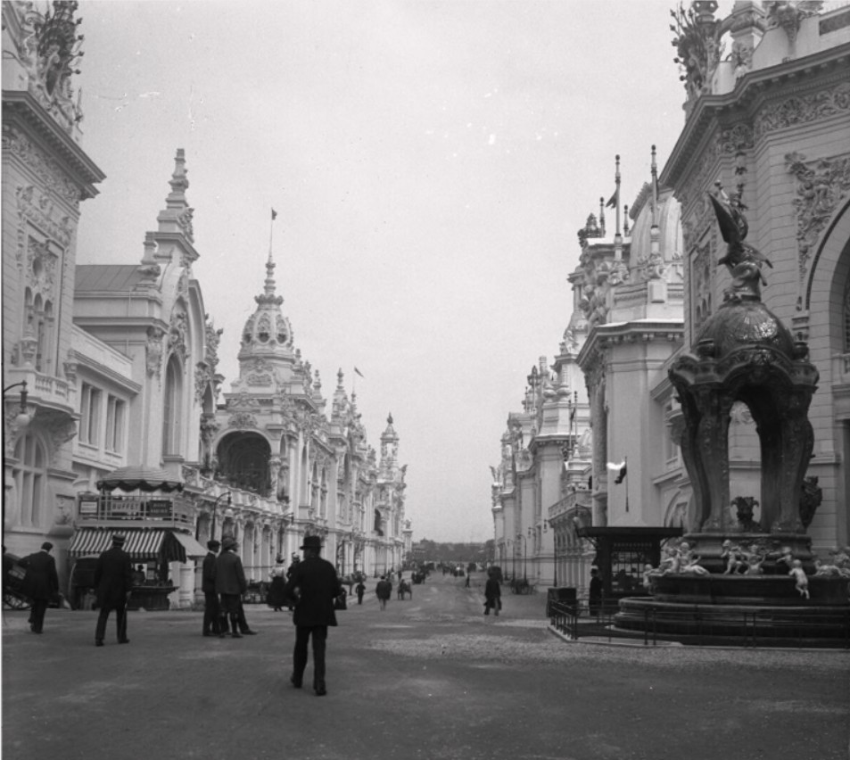 AwakeAfter (@looykurt) on Twitter photo Walking down Paris Expo 1900. Walking down Paris Expo 1900.