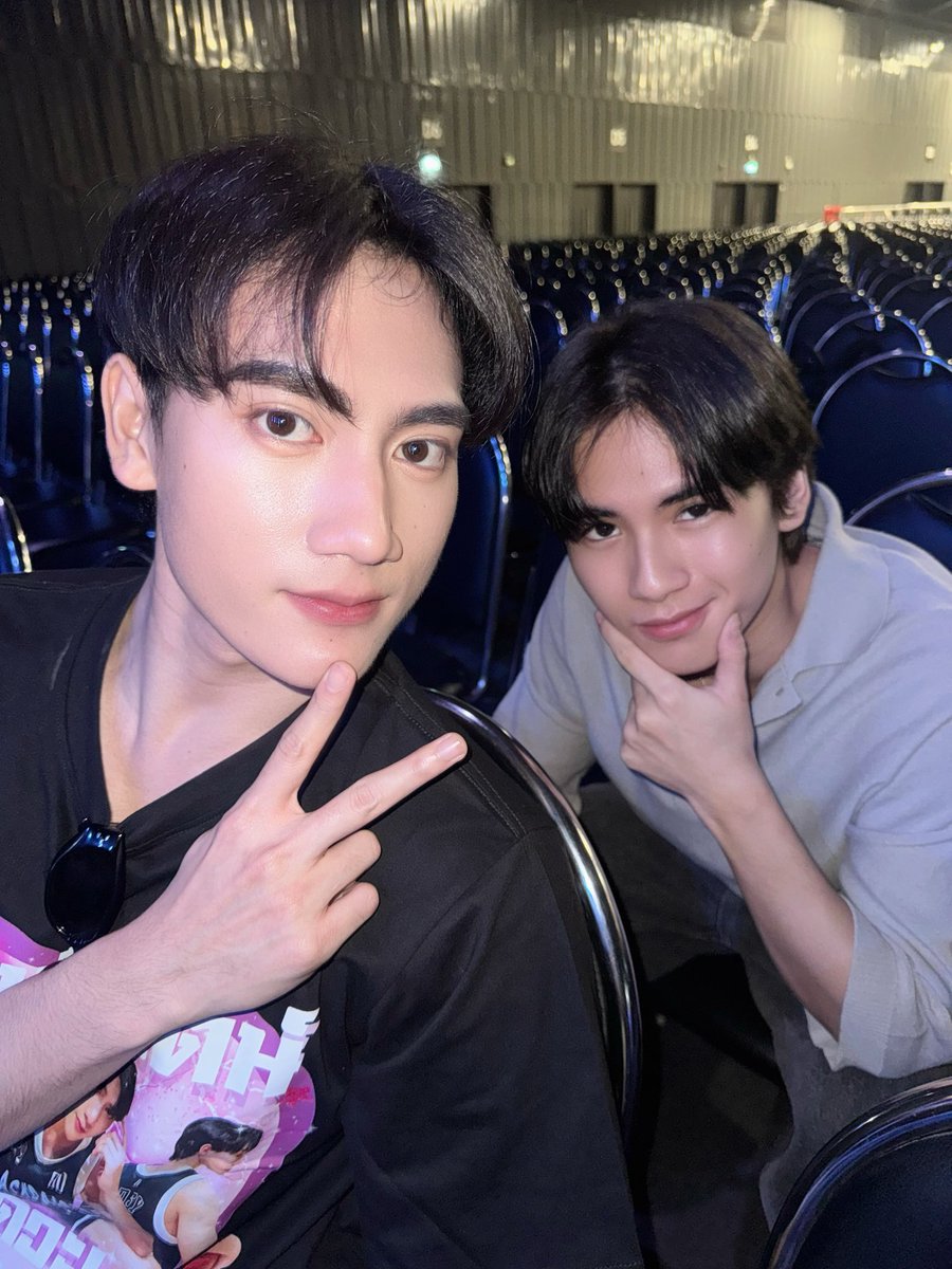 ครั้งหนึ่ง เคย รู้จักพวกเขา ในนาม “เขมจิราต้องรอด” 🤍

#เขมจิราต้องรอดseries  
#KhemjiraTheSeries