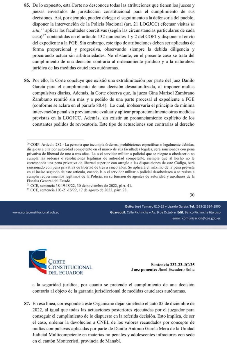 Los jueces constitucionales deben observar el principio de proporcionalidad y mínima intervención penal en la ejecución de sus decisiones. La remisión a Fiscalía por supuesto desacato es de última ratio y no cabe en caso de que se trate de una decisión judicial desnaturalizada.