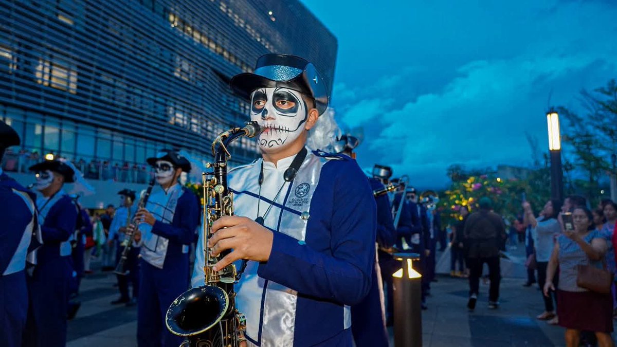 alertanoti's tweet image. ANUNCIAN DESFILE Y CONCURSO DE CATRINES EN EL CENTRO HISTÓRICO DE SAN SALVADOR

La @alcaldia_ss Centro informó que, como parte del Plan Especial por el Día de Los Difuntos, la Secretaría de Cultura llevará a cabo ediciones especiales y gratuitas del Necrotour en el Cementerio Los…
