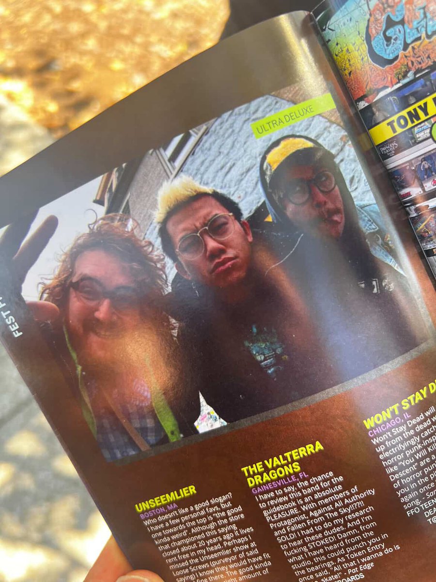 emo by blink-182 🌸 tweet media