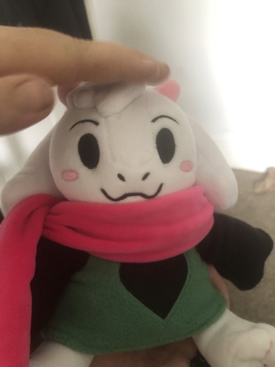 Just putting it out there but I DO still have a commision slot open if your looking for new arts or to just support me 

Unrelated but look at my ralsei plush