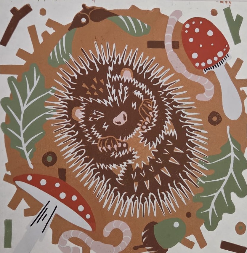 RSPCAEastWinch's tweet image. OMG! Guess what just landed in our wildlife shop! Brand new hedgehog lino print by @kurtmooredesign how adorable is this? Our shop is open tomorrow 10am to 4pm! We can also post artwork! 🙂 #lino #linocut #linoprinting #galleries #prints #handprinted #handpainted  #reductionlino