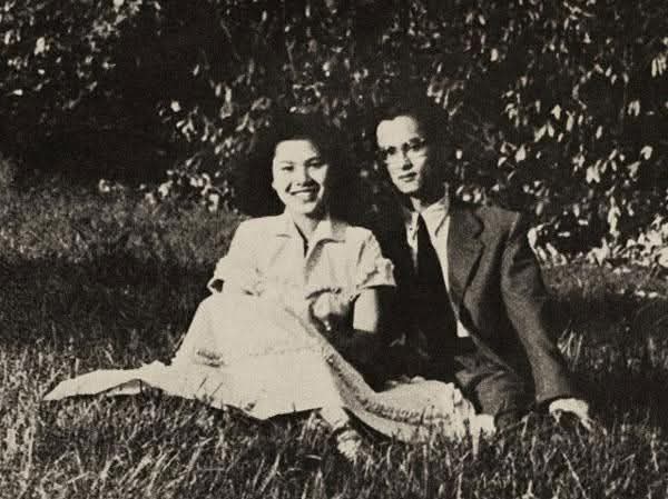 KhnungDa's tweet image. -13 ตุลาคม คนไทยเสียพ่อหลวง
-24 ตุลาคม คนไทยเสียแม่ของแผ่นดิน
🙏🏻😢🖤ขอพระองค์ทรงเสด็จสู่สวรรค์คาลัย ขอสำนึกในพระมหากรุณาธิคุณอันหาที่สุดมิได้
#พระพันปีหลวง