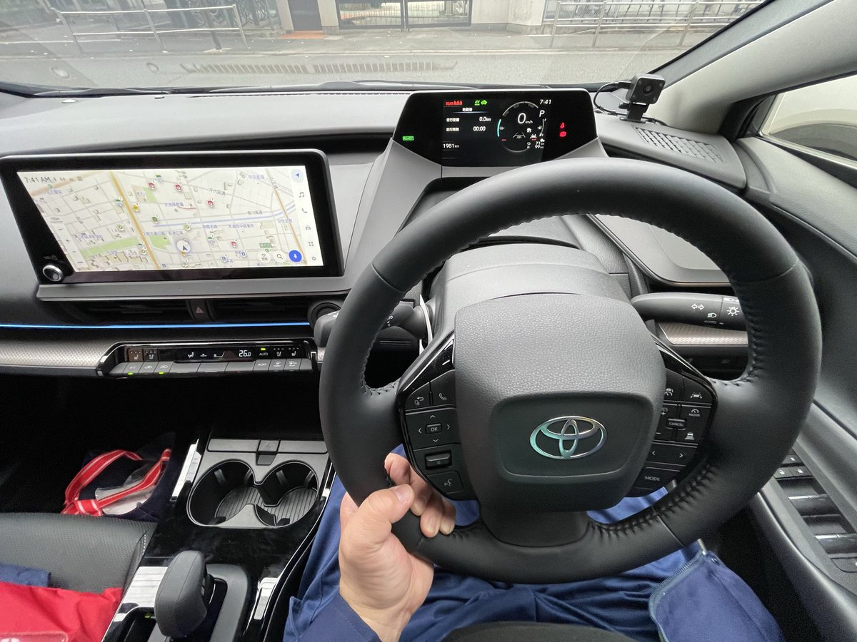 koncho41's tweet image. おはようございます。
土曜日も仕事です。
今日は岡崎市の山の中の現場に行ってきます👷
本日も皆様、
#ご挨拶に 
#プリウスPHV 
#充電完了