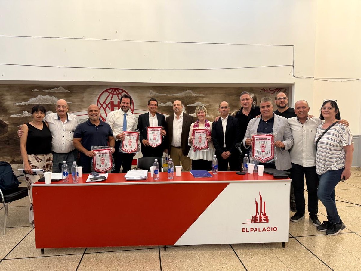 AgrupJNewbery's tweet image. Jornada de capacitación  “Aspectos legales de las asociaciones deportivas” 
Llevada en el estadio Tomás A. Ducó. 
.
.
.
.
#ClubAtléticoHuracán #AgrupaciónJorgeNewbery #VamosGlobo #HuracánYNadaMás 🎈