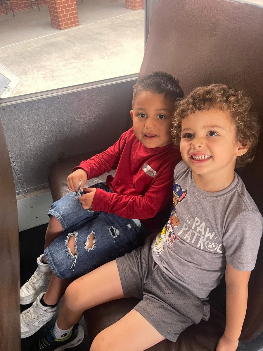 PreK was excited as they set out for the zoo today!!!