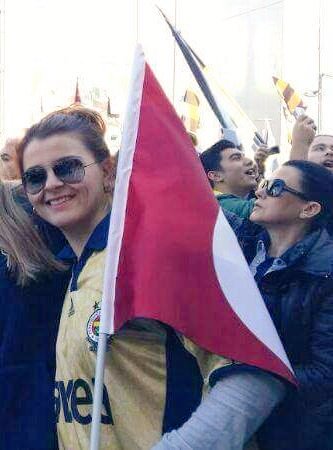 YunusEfeee's tweet image. Ateş abim,benim kabuslarımı özetlemişsin.Her branşımızın ve o branşlarda emek veren tüm sporcularımızın yeri ayrıdır.Ancak #PotanınKraliceleri #SarıMelekler ve #YellowLegacy bizim için apayrıdır.Çünkü onlar Fenerbahçe camiasının en karanlık zamanlarının Fenerleridir💛💙