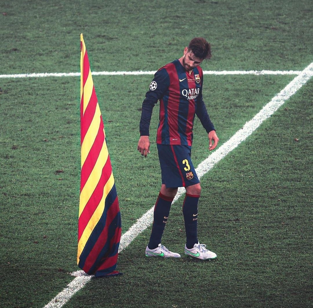 Cule_barca1's tweet photo. 🚨🚨🚨🚨🚨 |
- 🗣️ جيرارد بيكية ' 🔥💣

- العداوة بين برشلونة و ريال مدريد كانت دائماً موجودة ، هُم قالوا برشلونة سارق ، ونحنُ نقول أيضاً أنهم هُم من يسرقون كُل شىء . 🔵🔴 https://t.co/SErT9brOaw