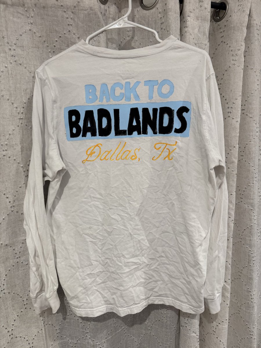 ohhibeebee's tweet photo. Alright I’m trying to get hubs moving but give it up for the shirts I made us 🥰 I’ve made better, but I’m happy with them 💙🩷 Dallas we will be there in a bit! #BackToBadlands #BackToBadlandsTour #BackToBadlandsDallas https://t.co/1Px7cqZrYG