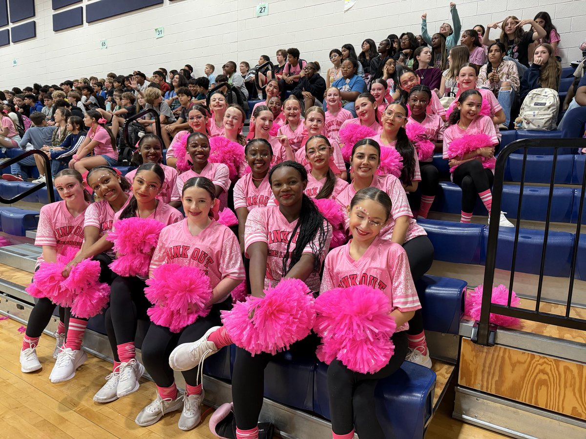 WLMS_AVID's tweet image. Pink Out Friday was a complete success @HumbleISD_WLMS 💖