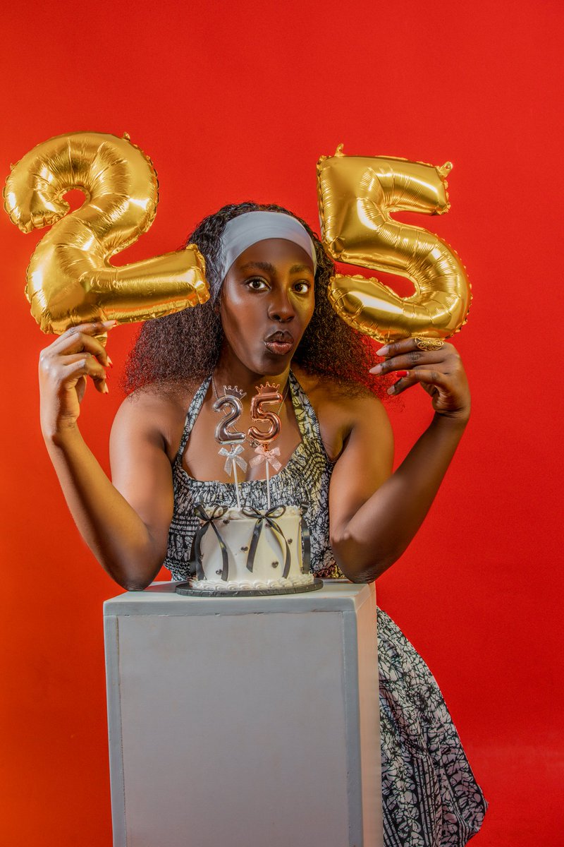 Shuboms_Loyce's tweet photo. Happy 25th Birthday Olaoluwasubomi 🎉
From starting my first job in Nigeria at a Bank on Mar. 2025 to moving to Rwanda on Aug. 2025 for my Master’s at AIMS & now being sponsored by Mastercard Foundation.
This year has been a journey of growth and grace.
#Chapter25 #GratefulHeart https://t.co/yHdmnVk0HH