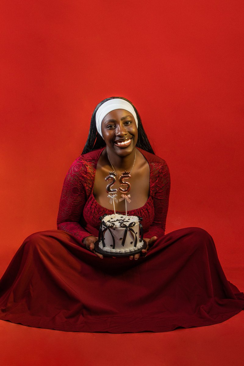 Shuboms_Loyce's tweet photo. Happy 25th Birthday Olaoluwasubomi 🎉
From starting my first job in Nigeria at a Bank on Mar. 2025 to moving to Rwanda on Aug. 2025 for my Master’s at AIMS & now being sponsored by Mastercard Foundation.
This year has been a journey of growth and grace.
#Chapter25 #GratefulHeart https://t.co/yHdmnVk0HH