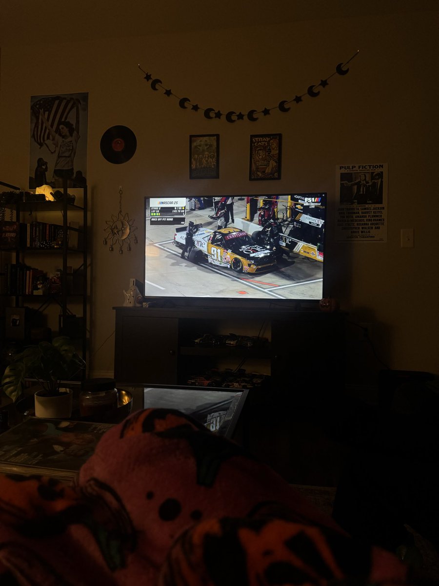 bread perez tweet media