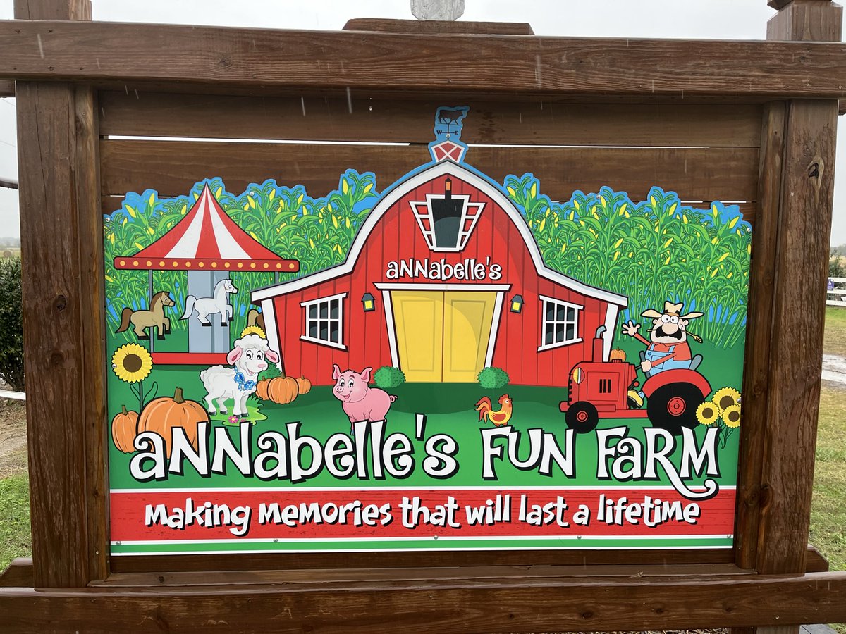 OK_Broadband's tweet image. A little rain can’t dampen the progress being made to expand internet access to rural Oklahoma!

The office was in Welch today, celebrating the launch of two projects totaling $5.4 million that will connect 337 homes and businesses.